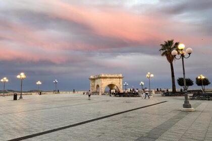 Terrazza del Bastione Saint Remy con vista sui tetti di Cagliari